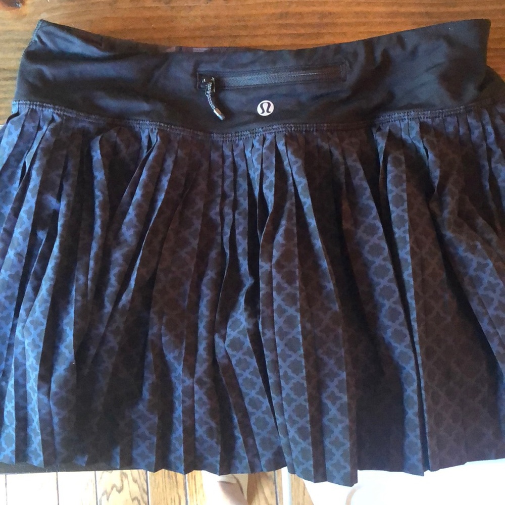 Lululemon pleated tennis skirt